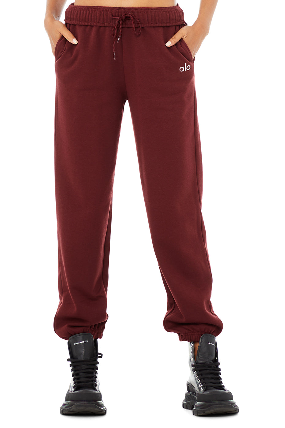 Alo yoga accolade sweatpants in cranberry burgundy. Worn 1 time