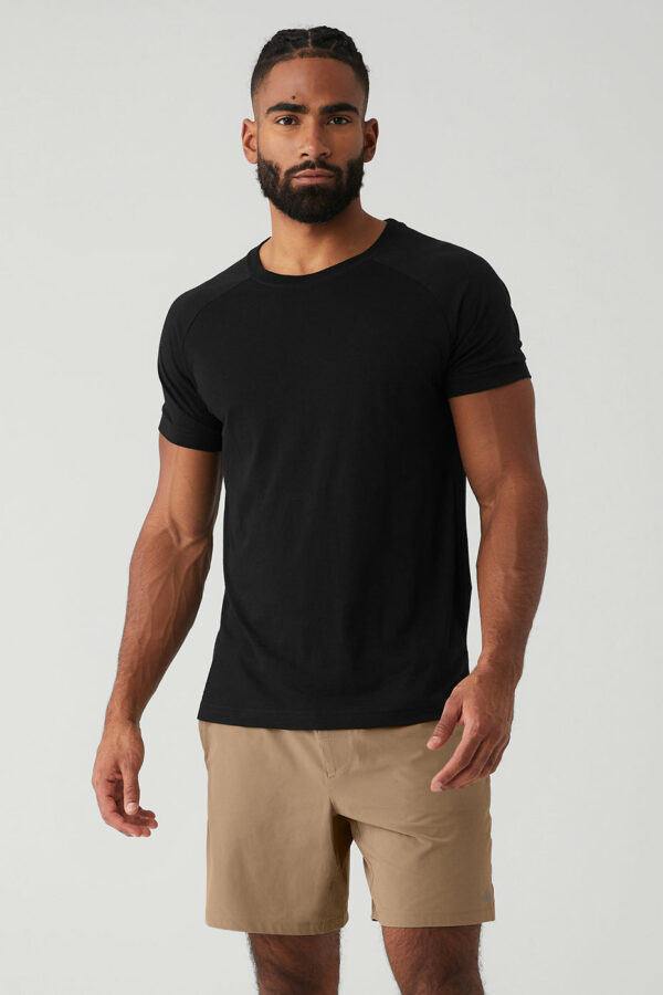 Alo Yoga® | The Triumph Crew Neck T-Shirt in Black