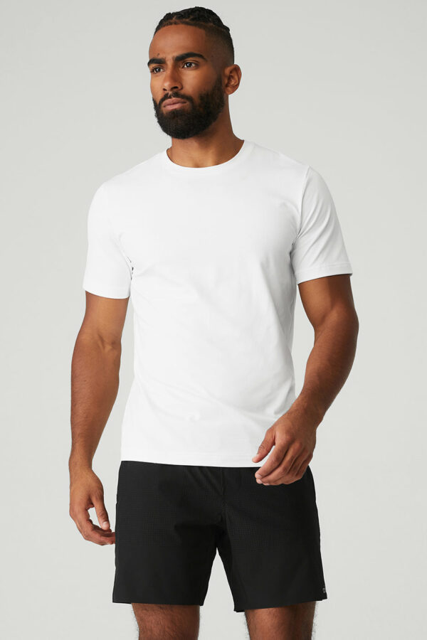 Alo Yoga® | Conquer Reform Crewneck Short Sleeve Top in White