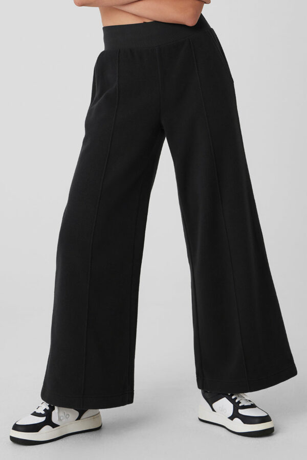 Alo Yoga® | Polar Fleece High-Waist Snowdrift Wide Leg Pants in Black