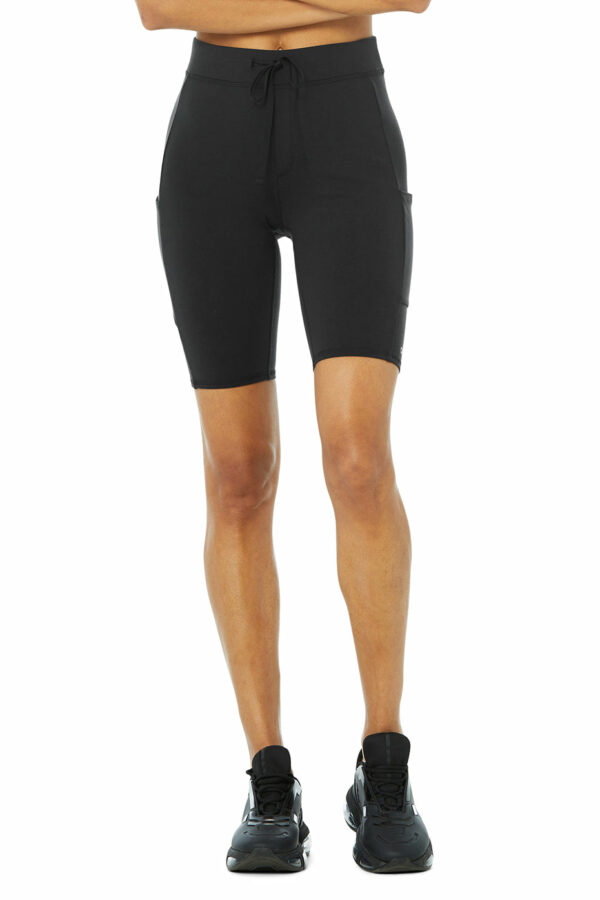 Alo Yoga® | 9" High-Waist Checkpoint Biker Short in Black